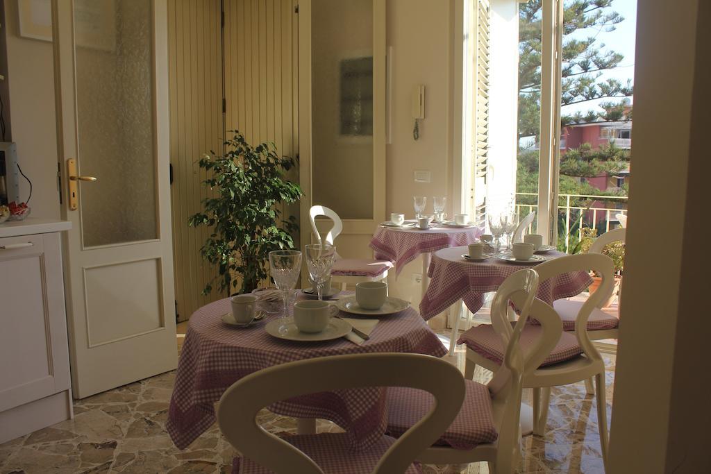 B&B Il Giglio Bianco Sorrento Luaran gambar